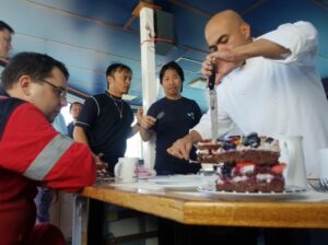 Social interaction and the importance of food and mealtimes for bringing seafarers together